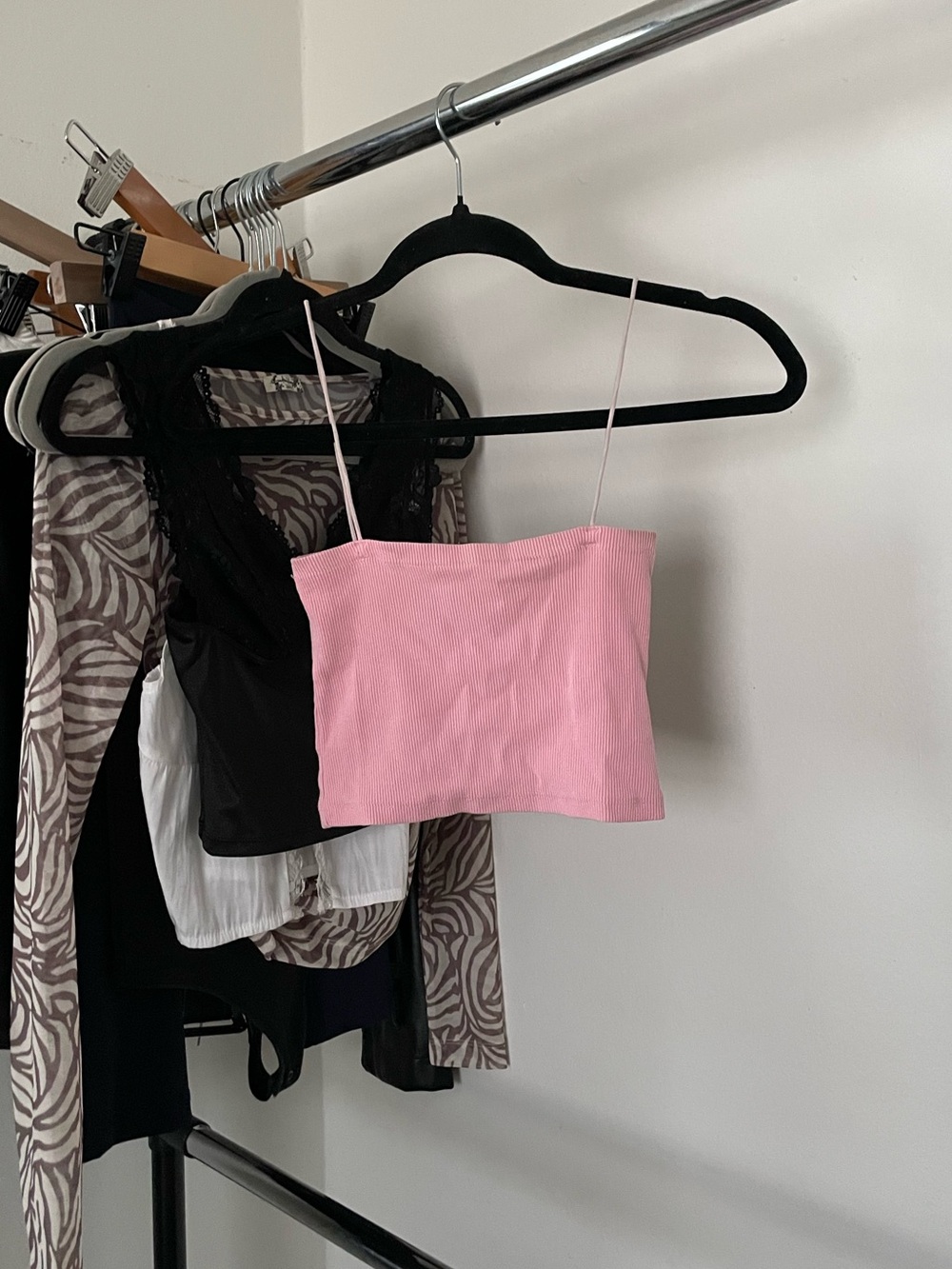 3/$15 Zara Light Pink Ribbed Crop Tank